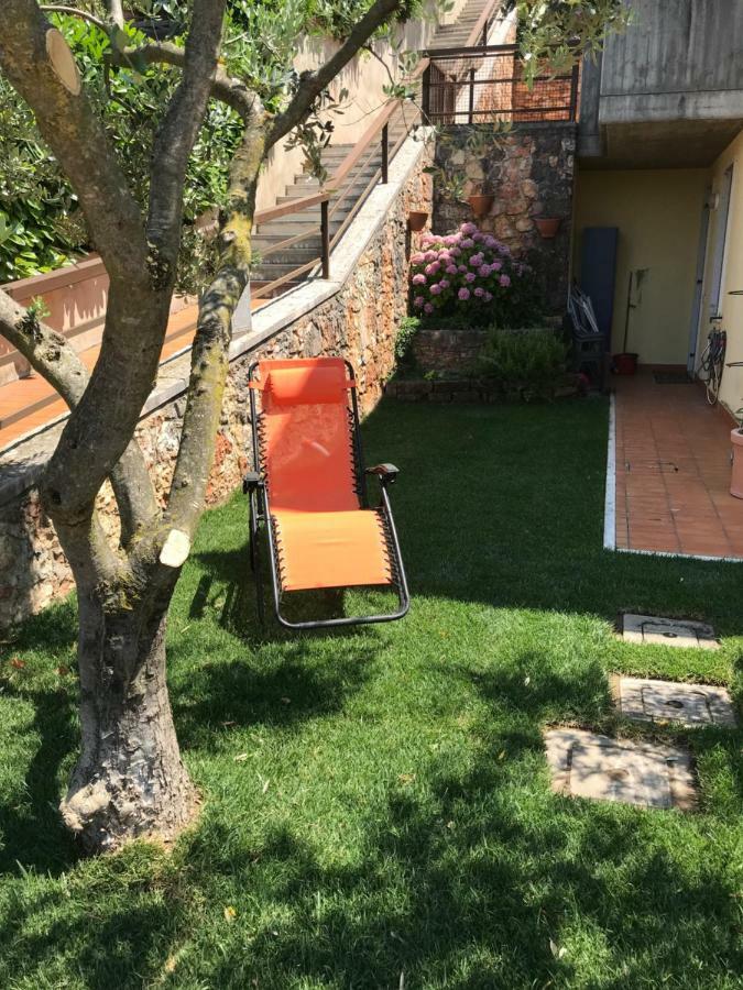 Appartamento Lago Di Garda Albisano Torri Del Benaco Exterior foto